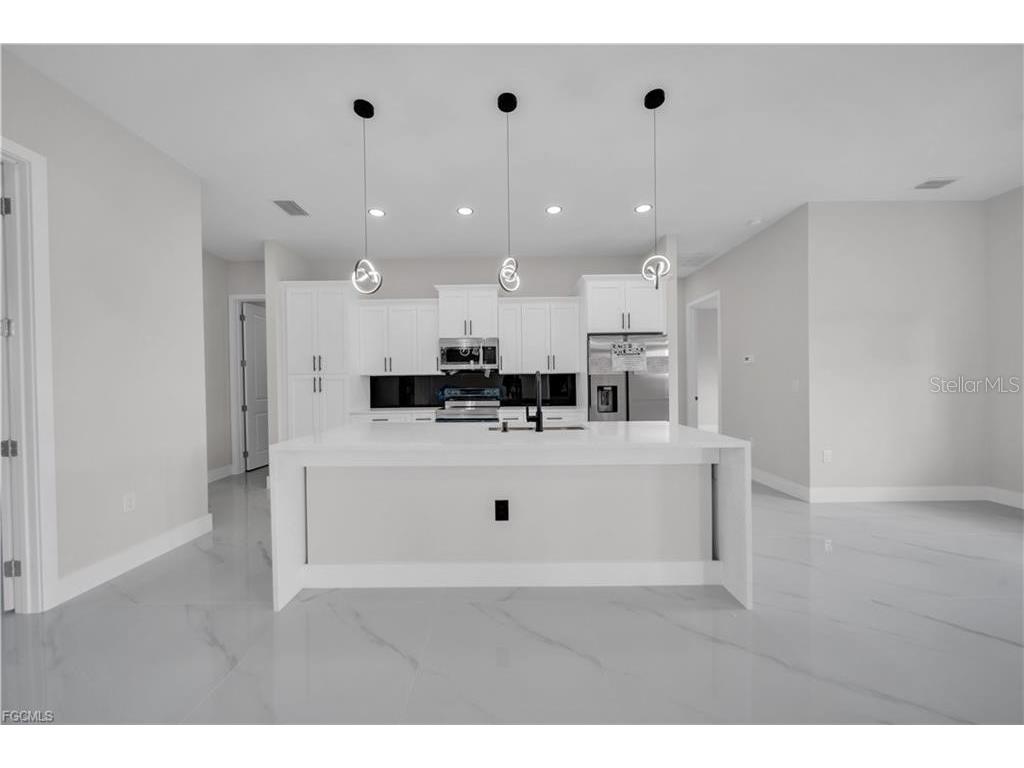 2900 Bruce Avenue S Lehigh Acres FL 33976 A4666478 image15