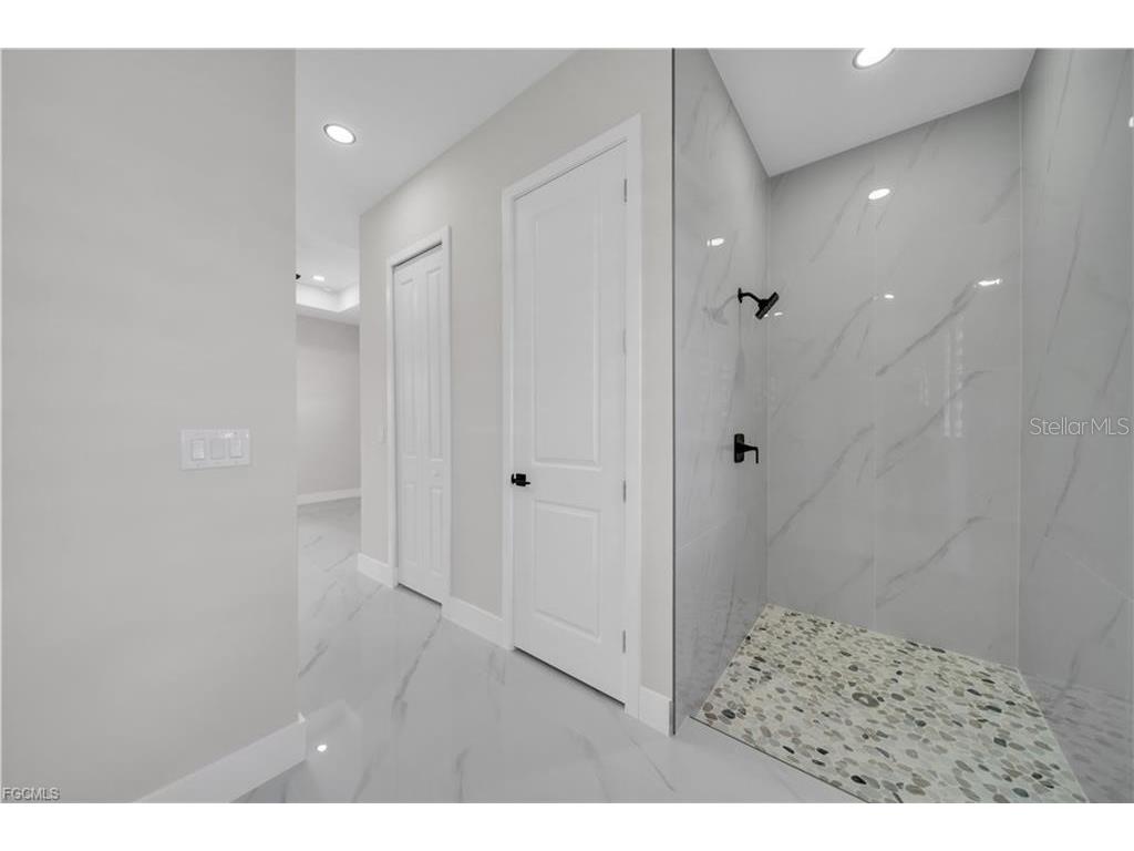 2900 Bruce Avenue S Lehigh Acres FL 33976 A4666478 image31