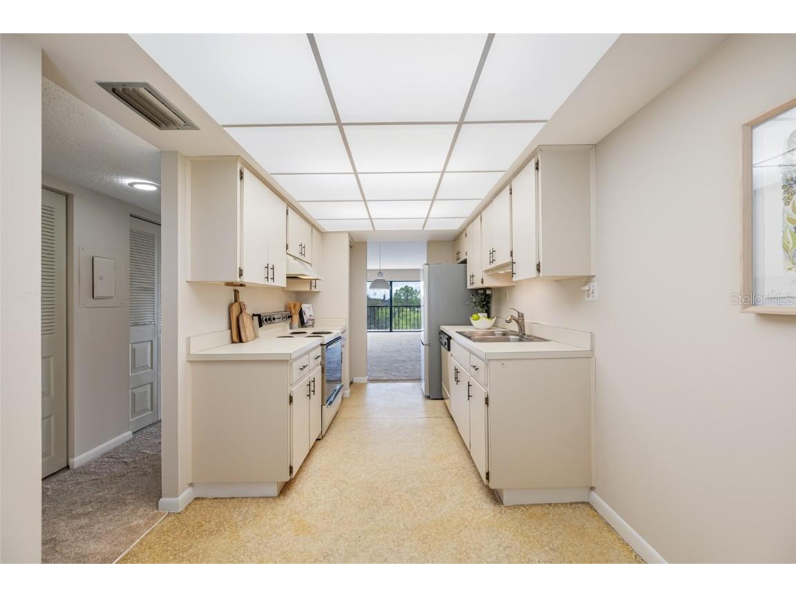 2900 Cove Cay Drive #6F Clearwater FL 33760 TB8437110 image8