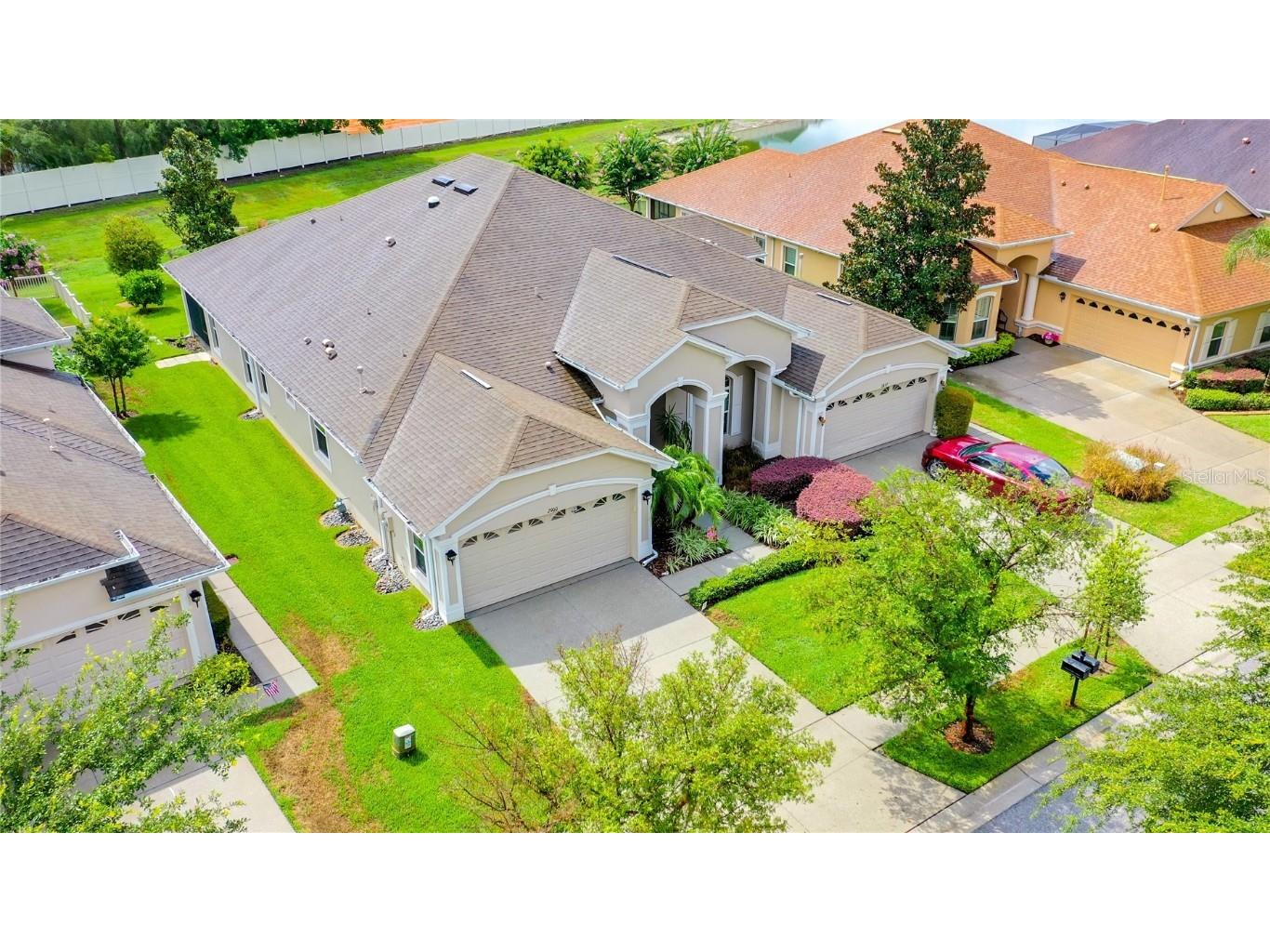 2900 Devonoak Boulevard Land O Lakes FL 34638 - Retention pond T3459300 image1