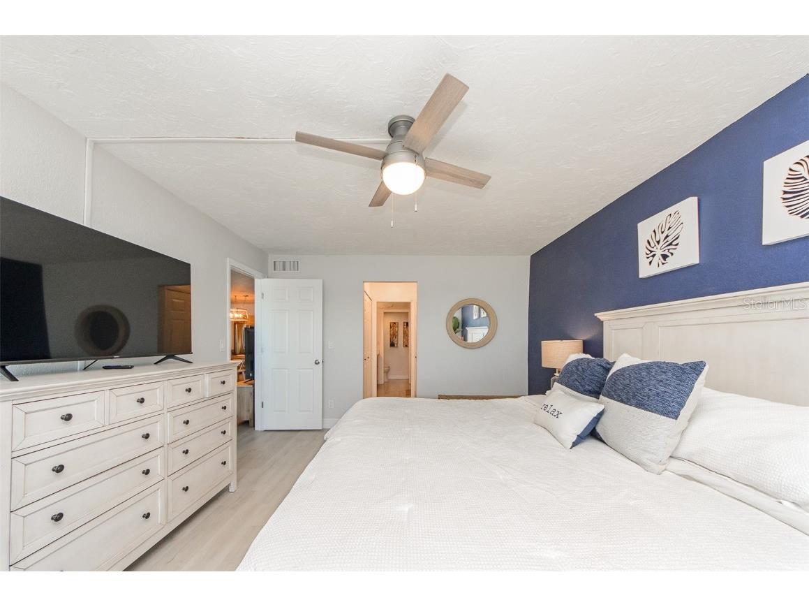 2900 Gulf Boulevard #204 Belleair Beach FL 33786 - GULF OF MEXICO U8224632 image20