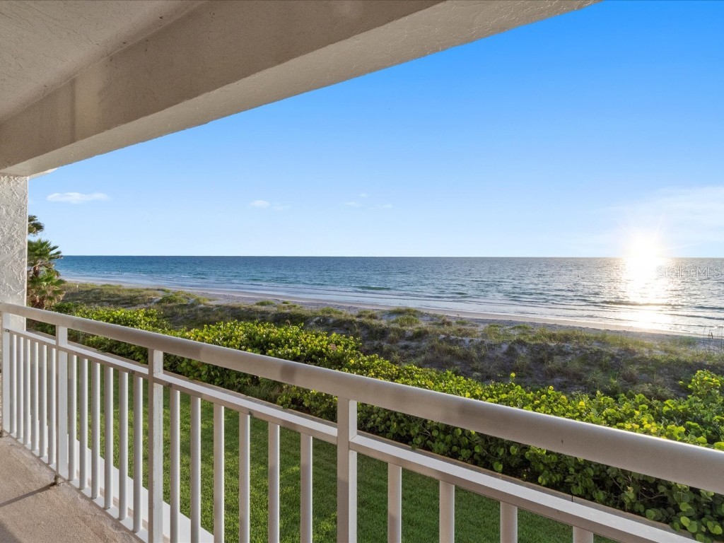 2900 Gulf Boulevard #211 Belleair Beach FL 33786 U8207174 image1