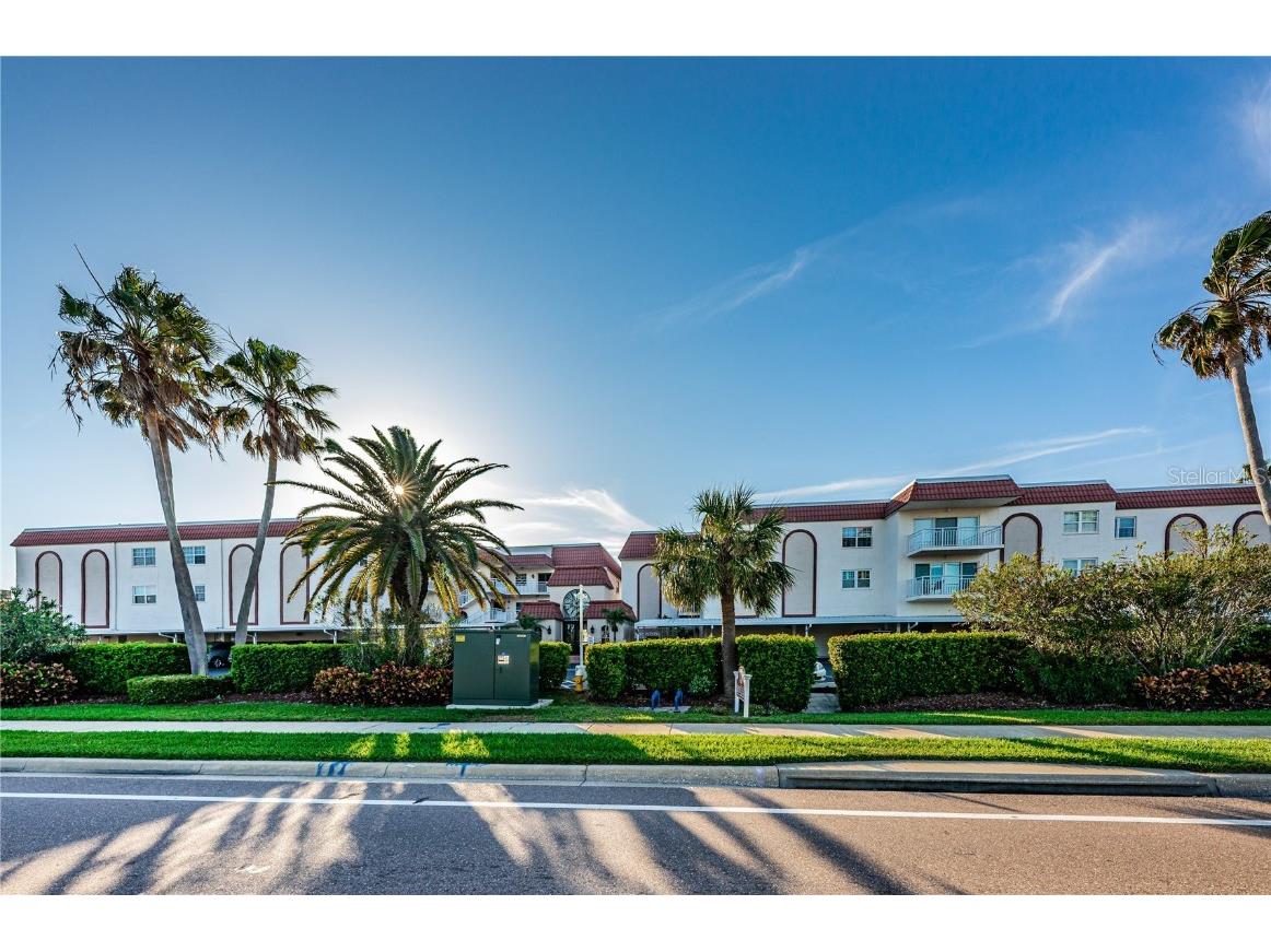2900 Gulf Boulevard #311 Belleair Beach FL 33786 - GULF OF MEXICO U8192560 image1