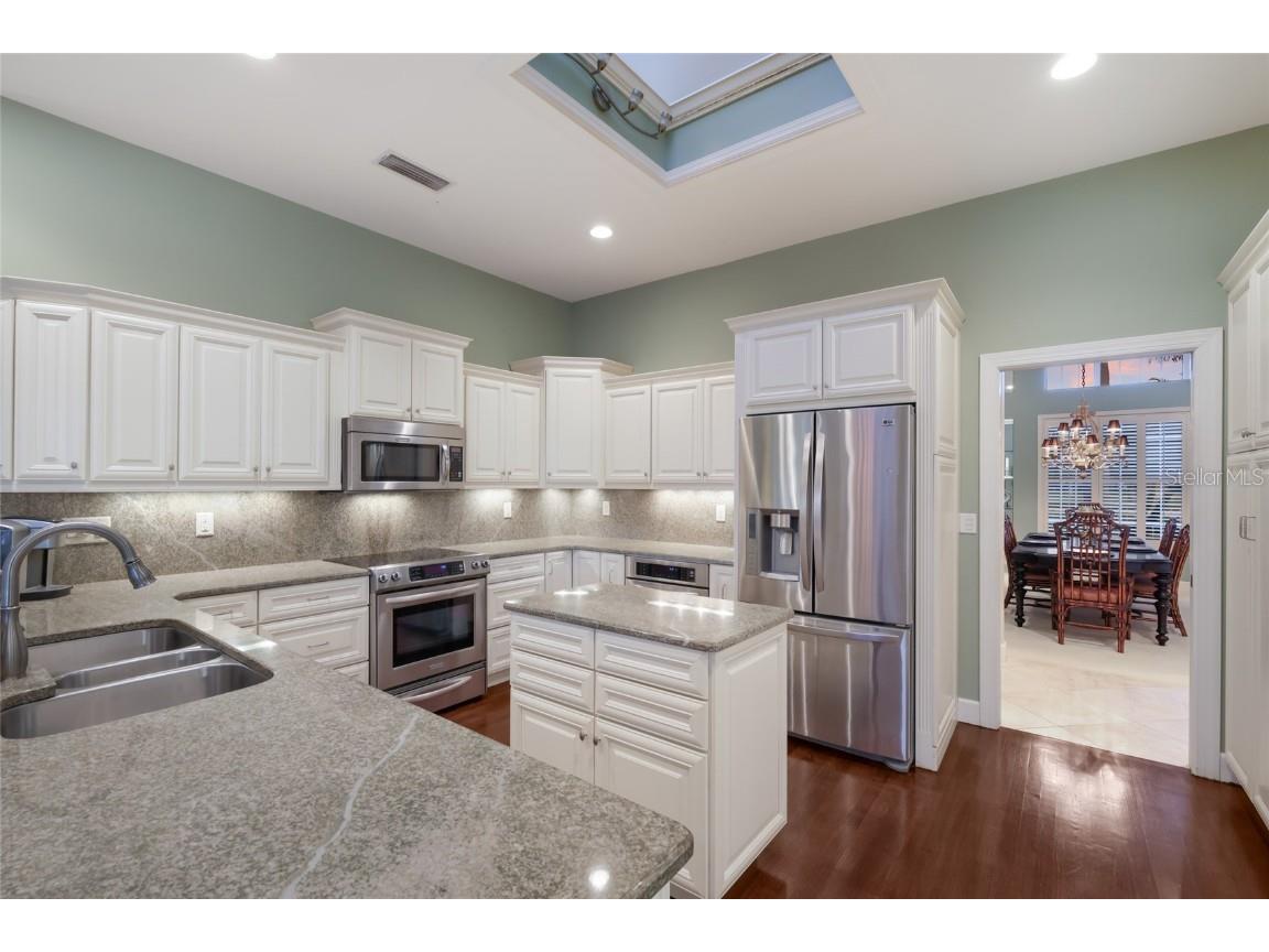 2900 Jeff Myers Circle Sarasota FL 34240 A4672126 image18