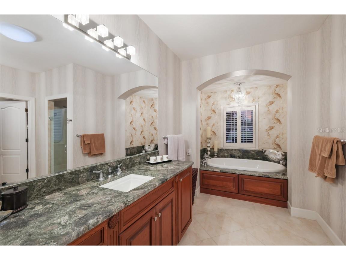 2900 Jeff Myers Circle Sarasota FL 34240 A4672126 image29