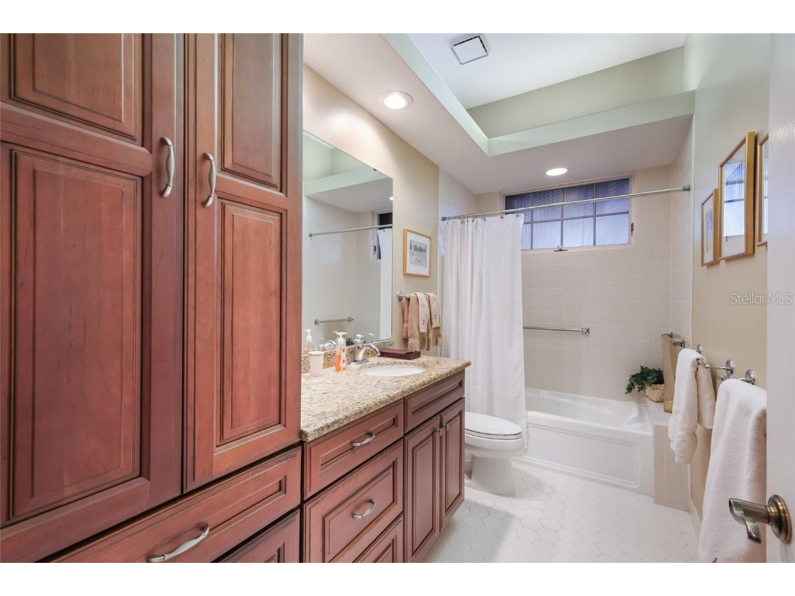 2900 Jeff Myers Circle Sarasota FL 34240 A4672126 image31