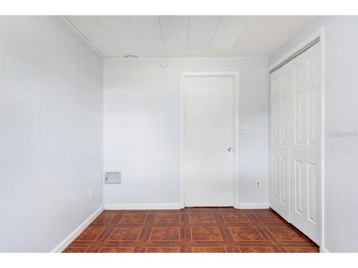 2900 Leslee Lake Drive N Saint Petersburg FL 33713 TB8461525 image15