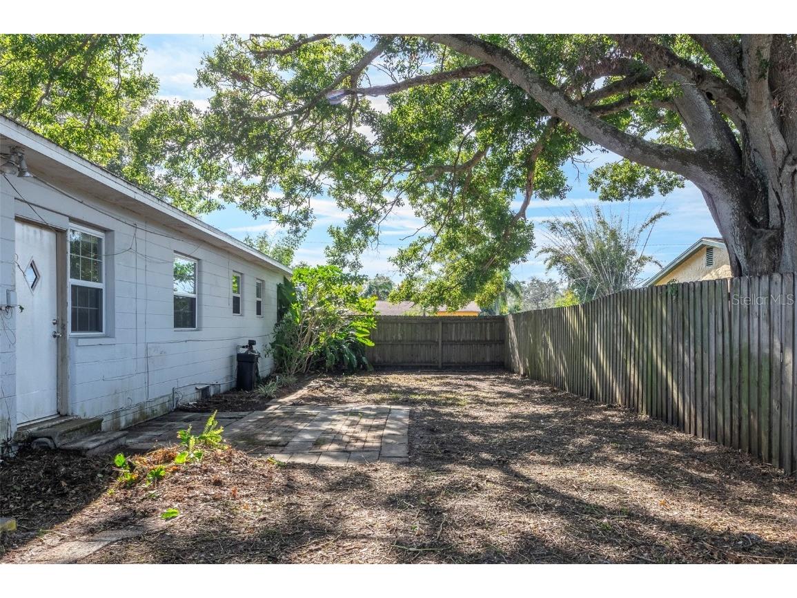 2900 Leslee Lake Drive N Saint Petersburg FL 33713 TB8461525 image24