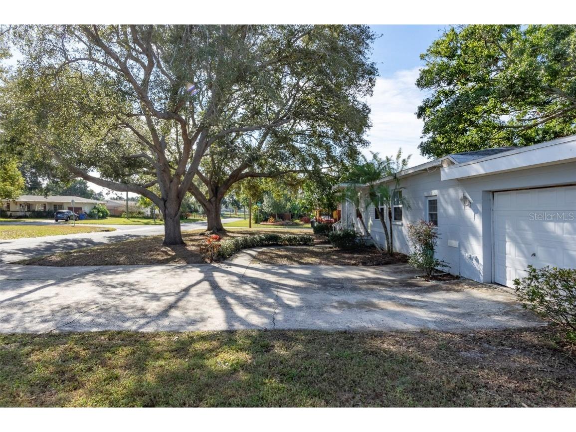 2900 Leslee Lake Drive N Saint Petersburg FL 33713 TB8461525 image28