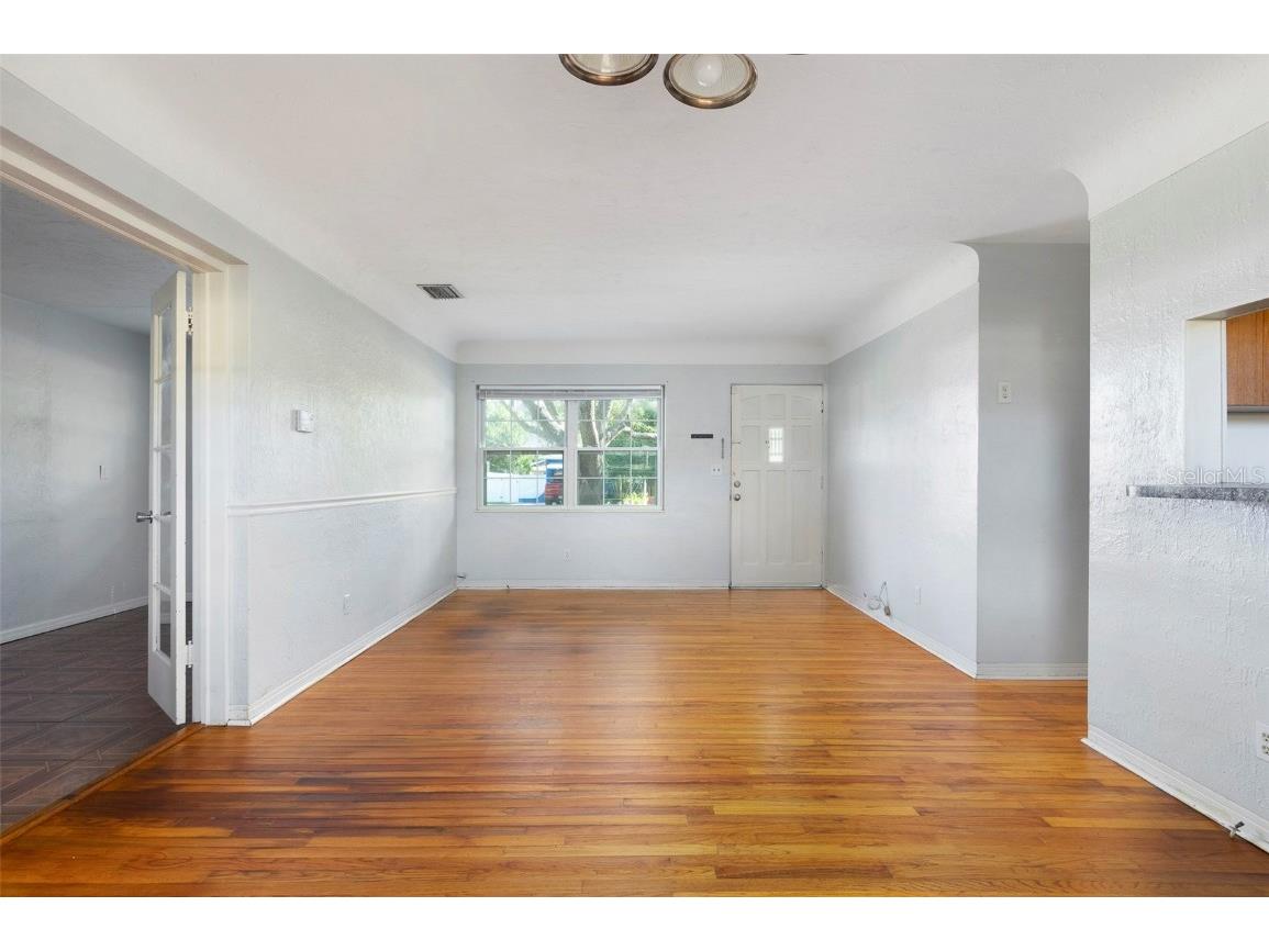 2900 Leslee Lake Drive N Saint Petersburg FL 33713 TB8461525 image6