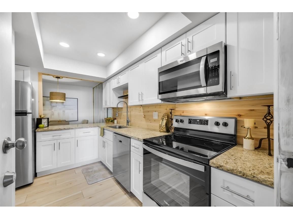 2900 Lichen Lane #B Clearwater FL 33760 TB8442387 image9