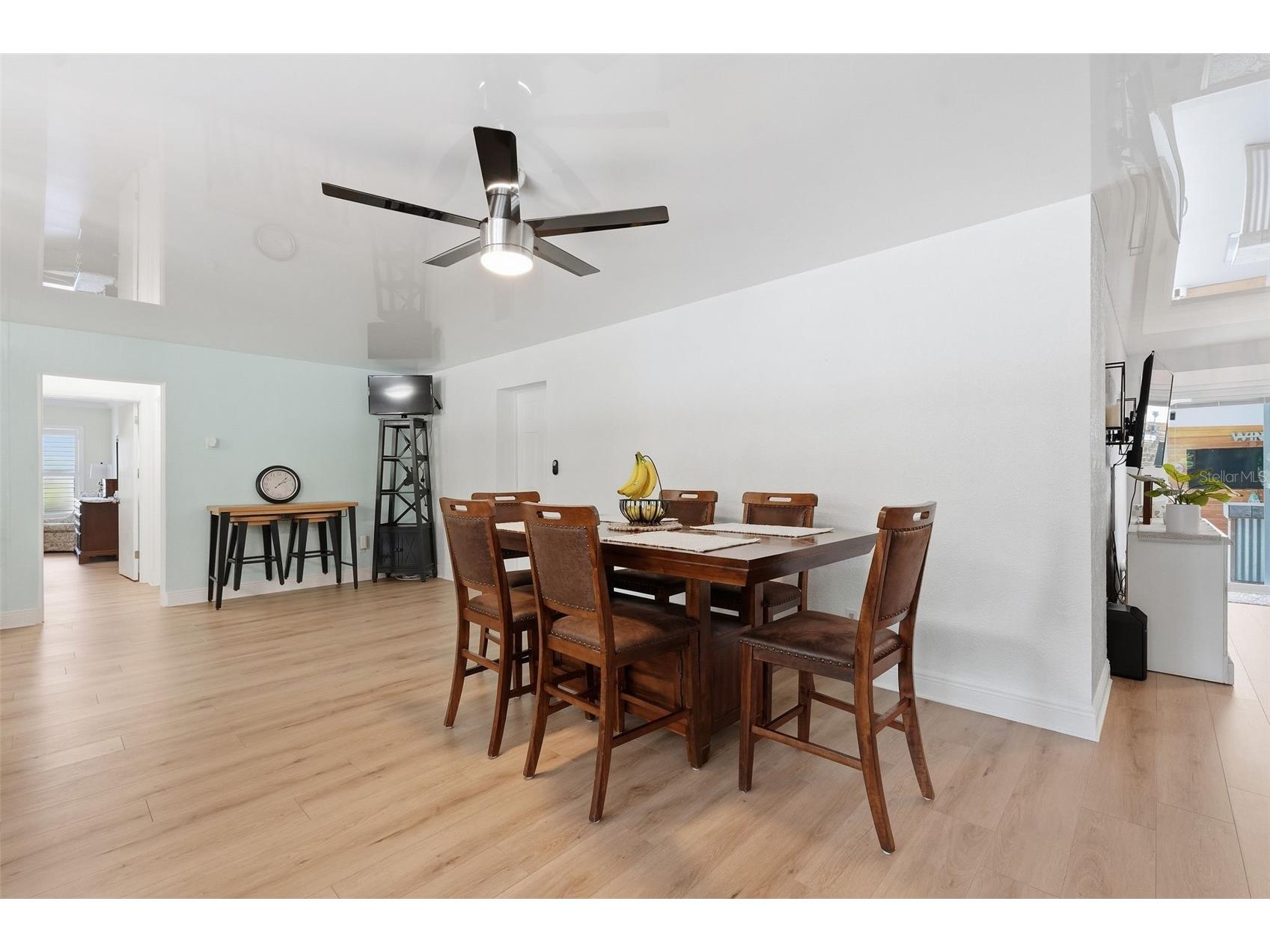 2900 Park Street N Saint Petersburg FL 33710 TB8515835 image11