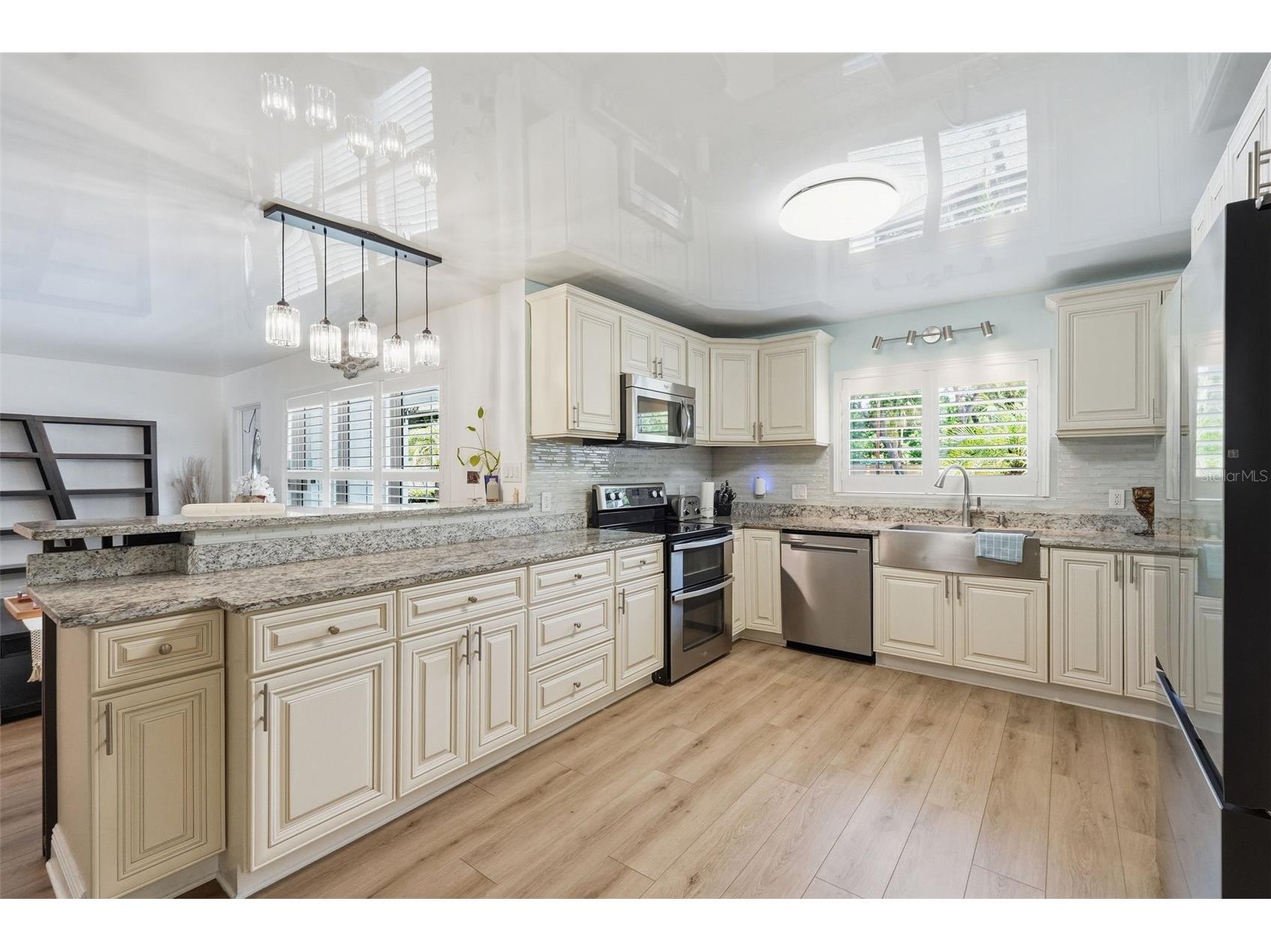 2900 Park Street N Saint Petersburg FL 33710 TB8515835 image18