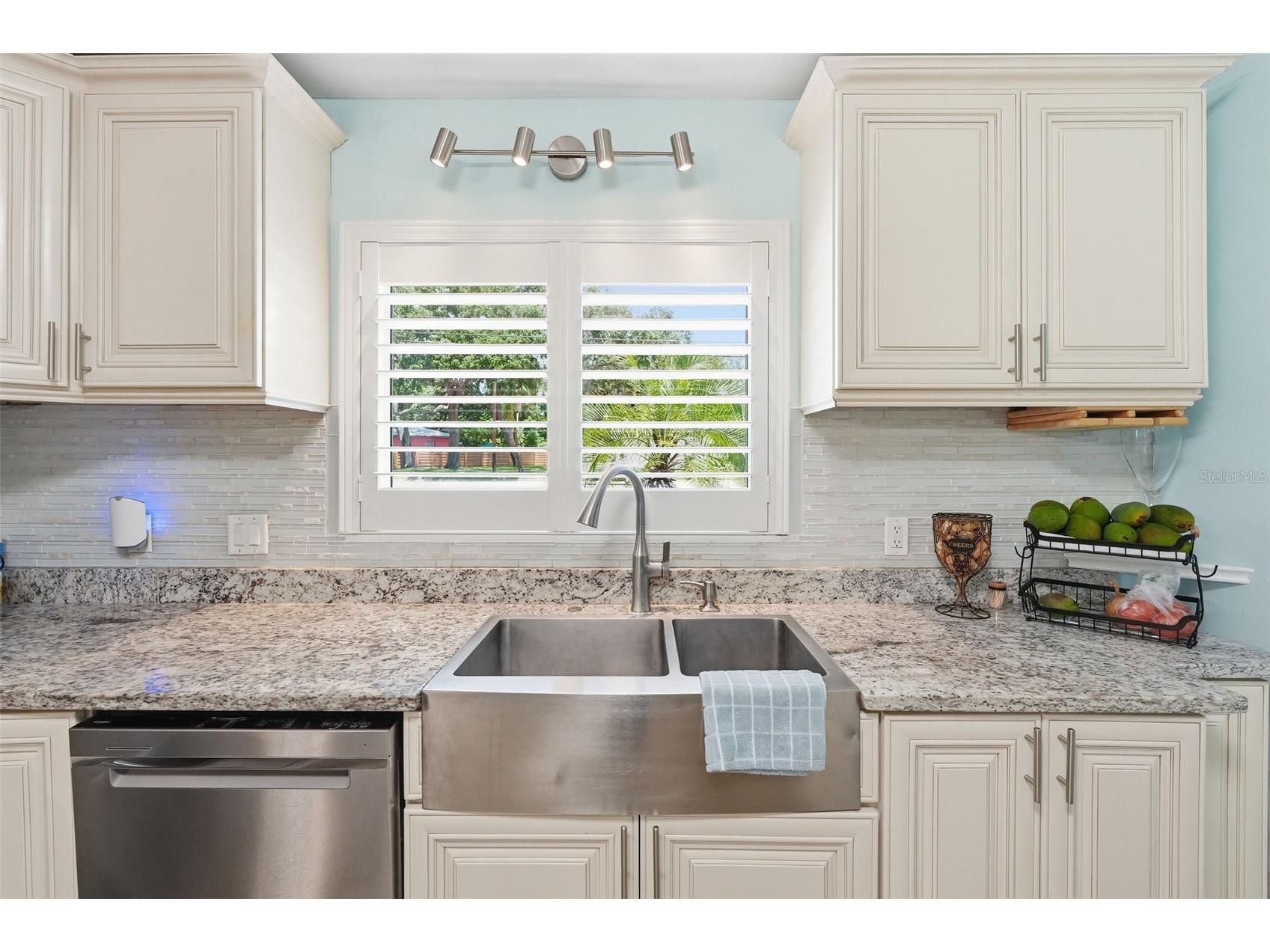 2900 Park Street N Saint Petersburg FL 33710 TB8515835 image19