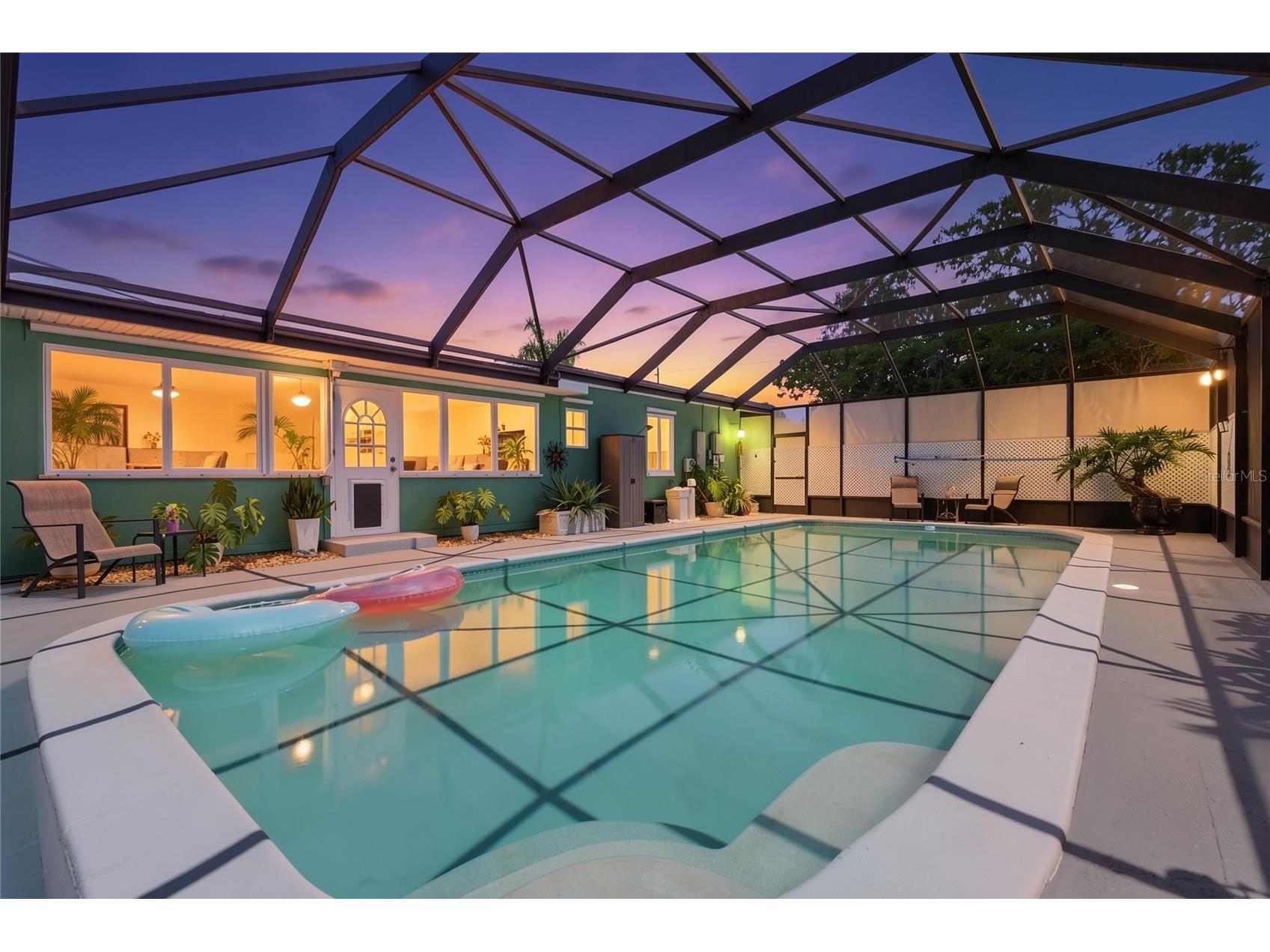 2900 Park Street N Saint Petersburg FL 33710 TB8515835 image2