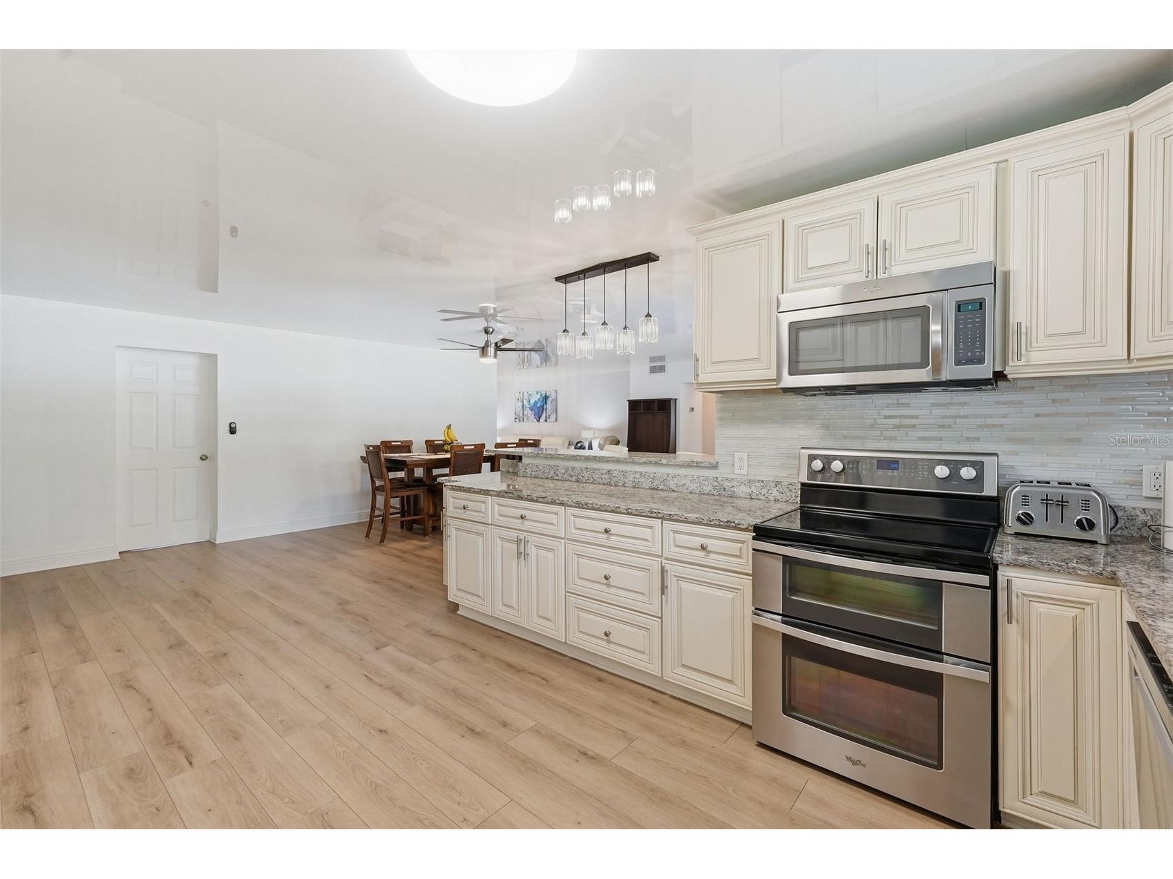 2900 Park Street N Saint Petersburg FL 33710 TB8515835 image20