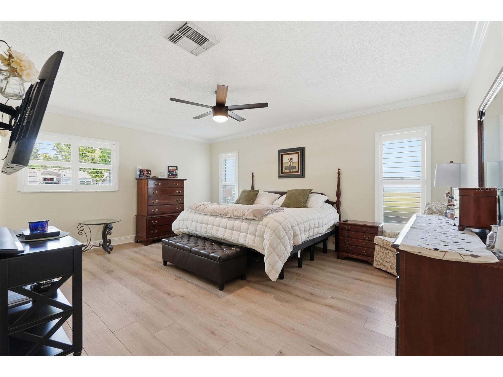 2900 Park Street N Saint Petersburg FL 33710 TB8515835 image25