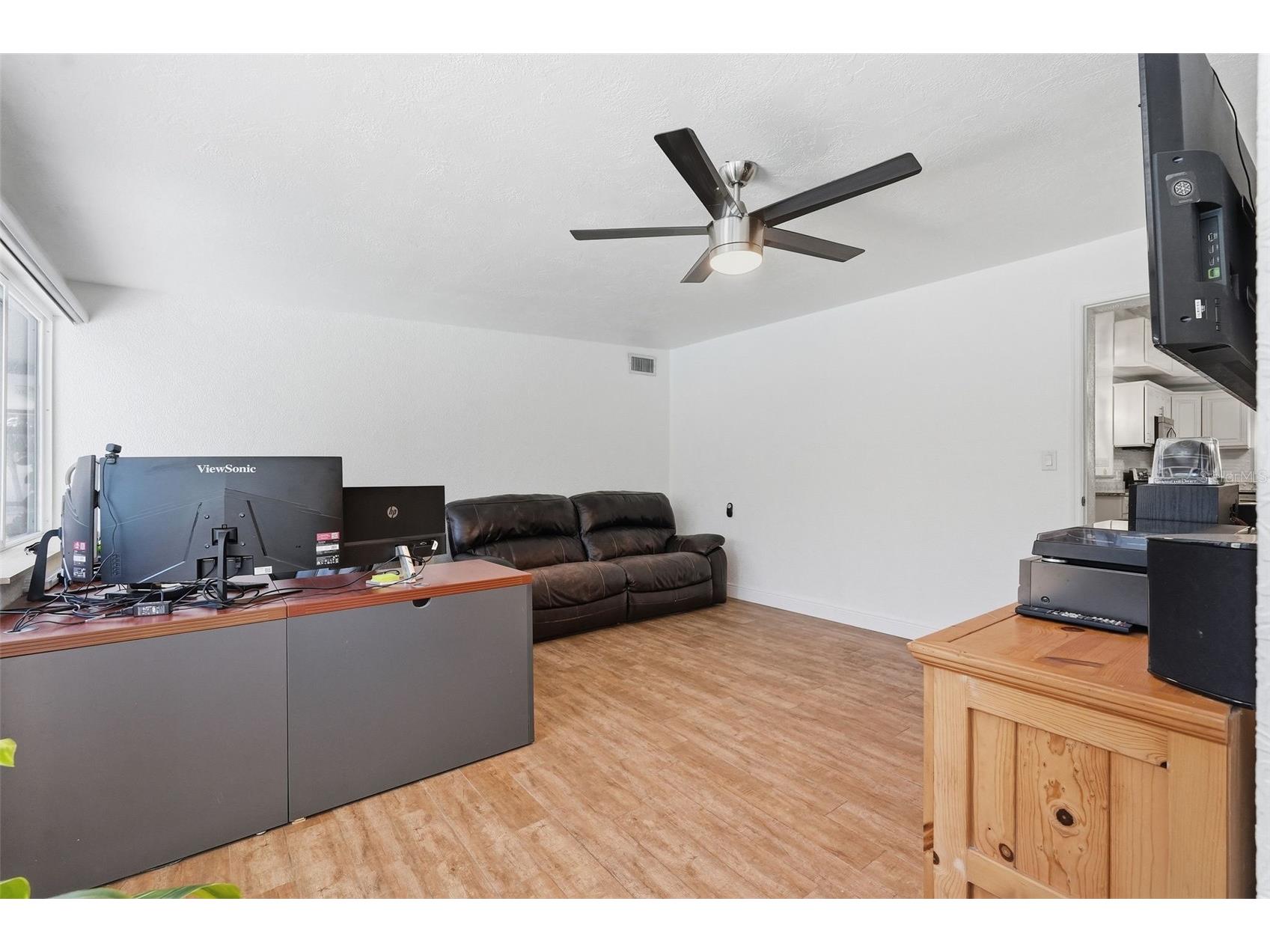 2900 Park Street N Saint Petersburg FL 33710 TB8515835 image53