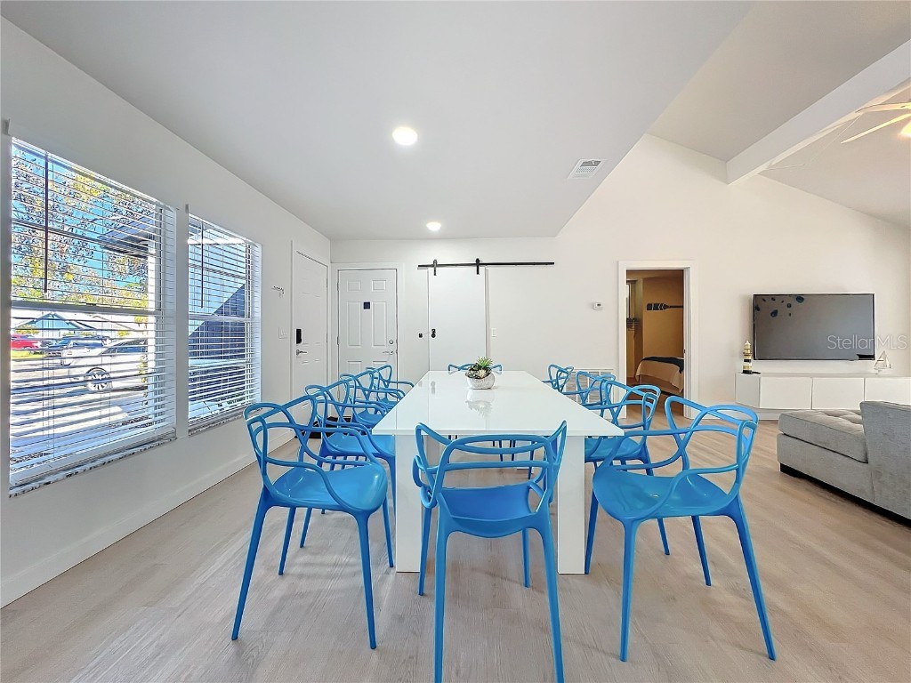 2900 Woodpine Court Sarasota FL 34231 A4640332 image12