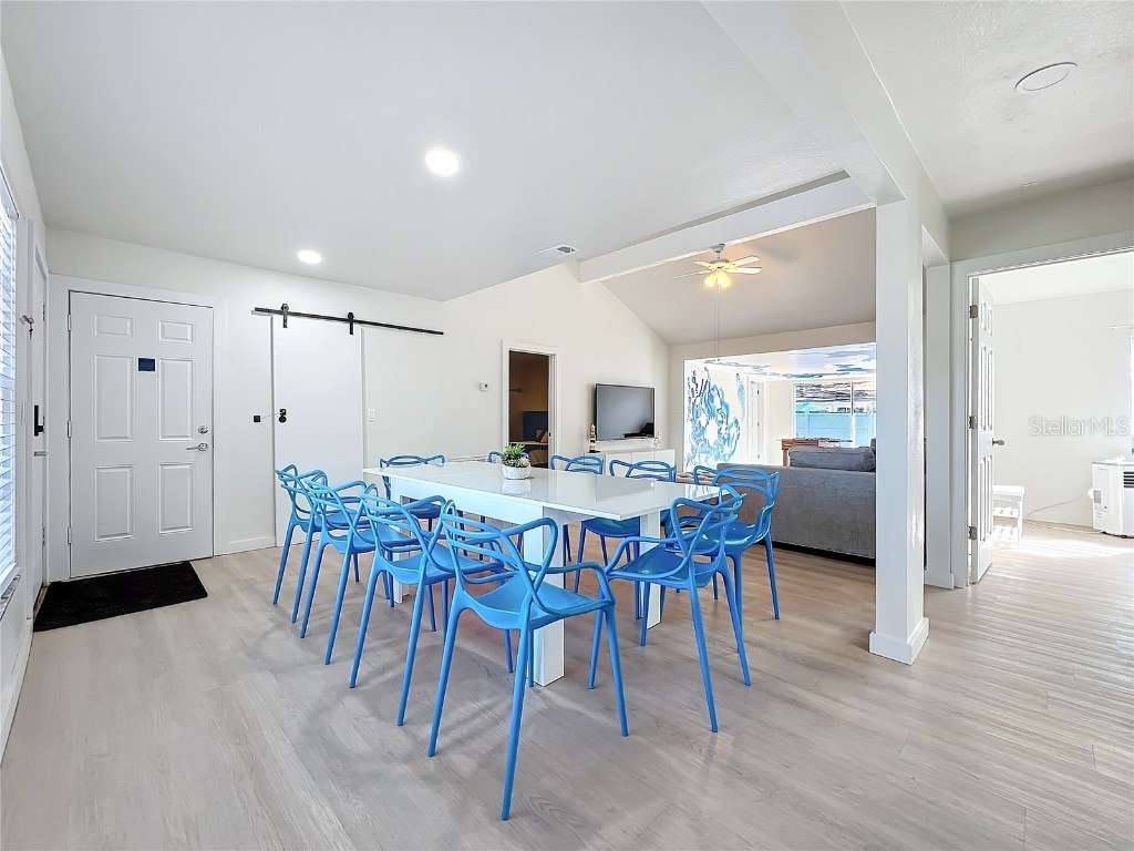 2900 Woodpine Court Sarasota FL 34231 A4640332 image13