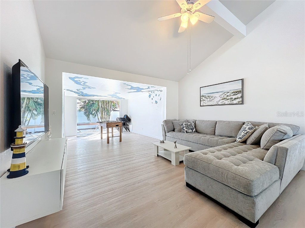 2900 Woodpine Court Sarasota FL 34231 A4640332 image19