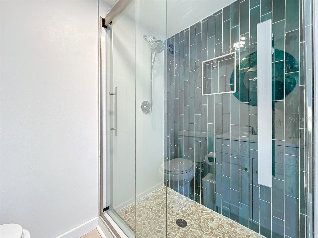 2900 Woodpine Court Sarasota FL 34231 A4640332 image36