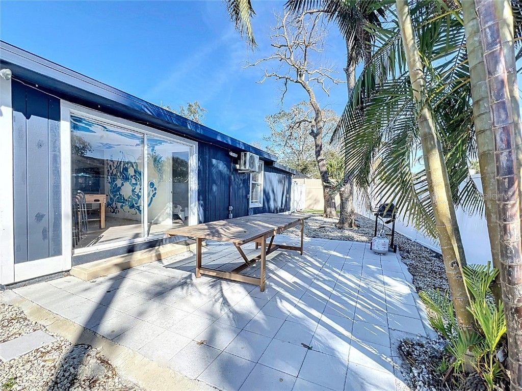 2900 Woodpine Court Sarasota FL 34231 A4640332 image56