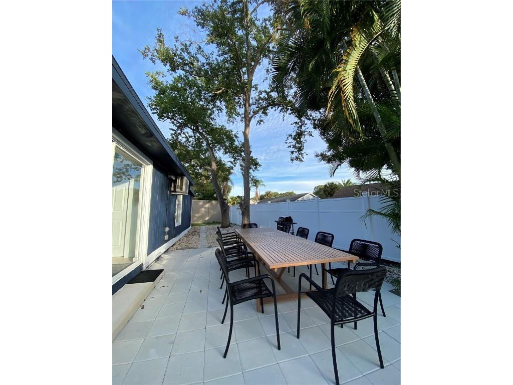 2900 Woodpine Court Sarasota FL 34231 A4640332 image58