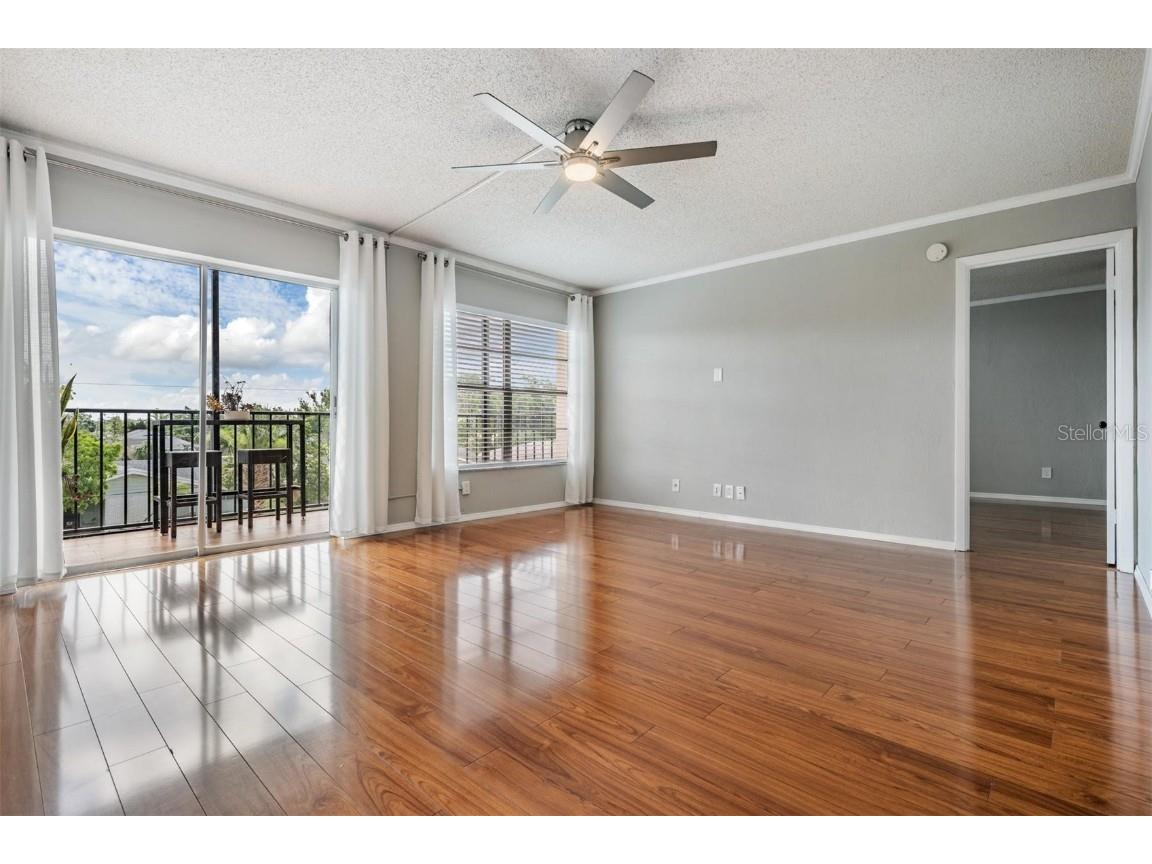 2901 26th Street W #301 Bradenton FL 34205 TB8397922 image5