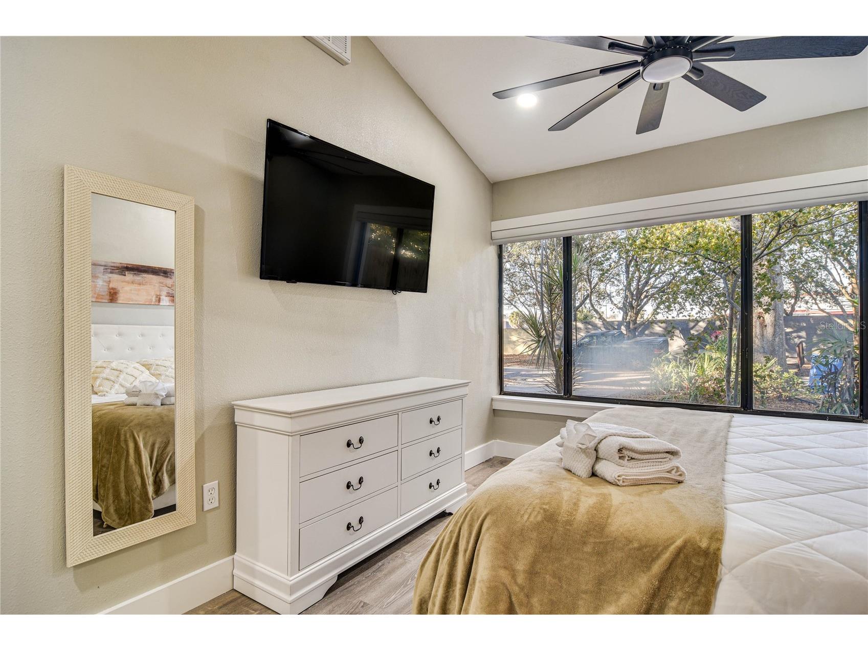 2901 70th Street N Saint Petersburg FL 33710 TB8508459 image18