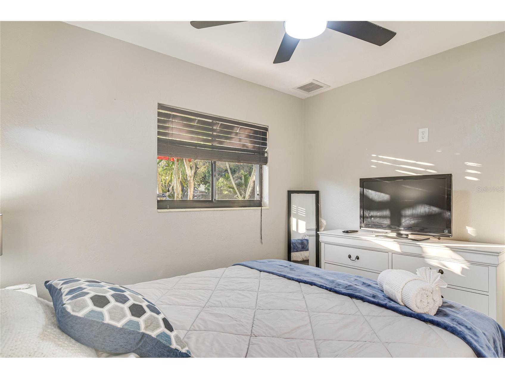 2901 70th Street N Saint Petersburg FL 33710 TB8508459 image34