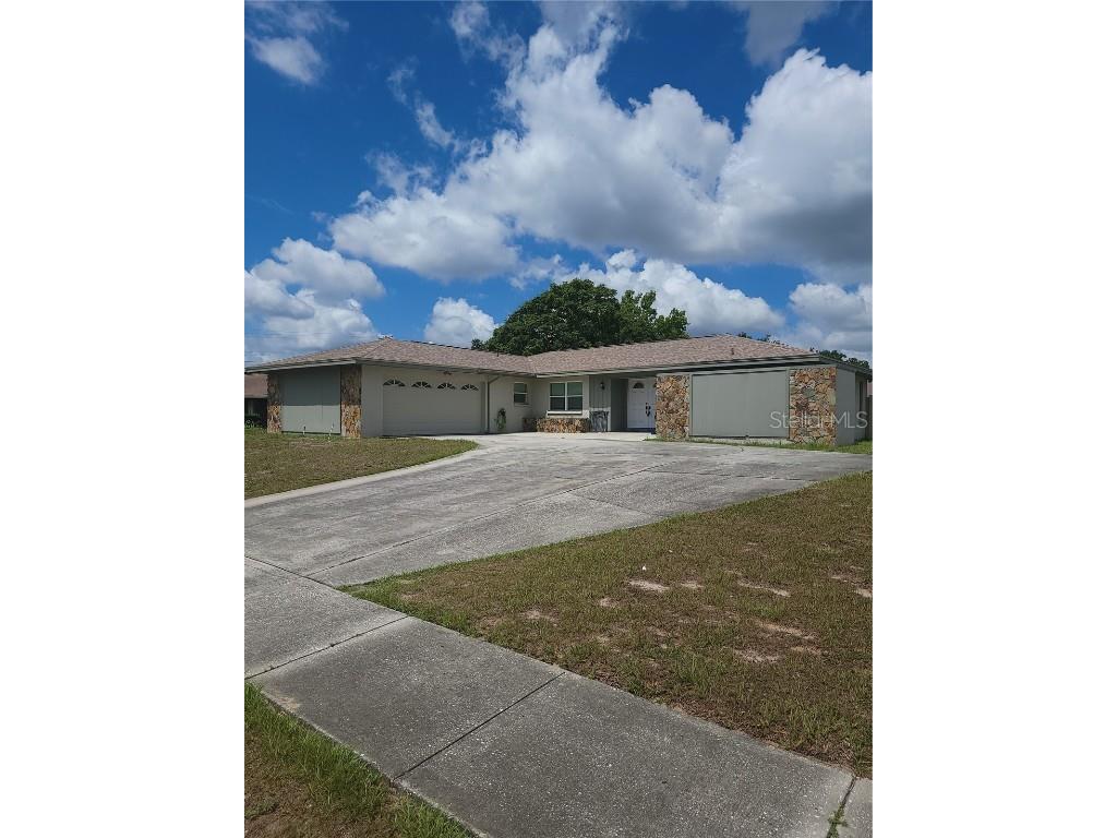 2901 Beagle Place Seffner FL 33584 T3529959 image1