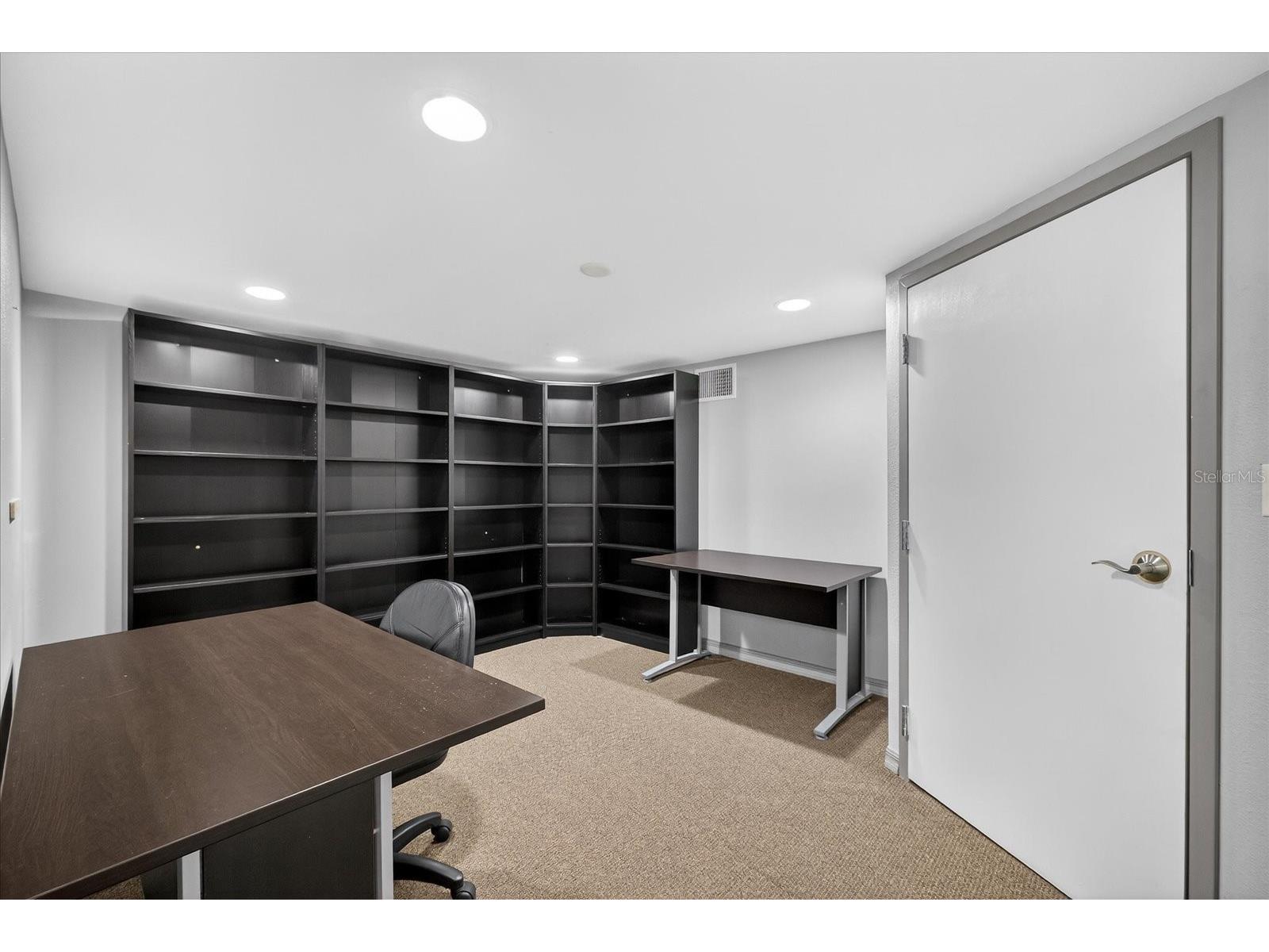 2901 Busch Lake Boulevard Tampa FL 33614 TB8456736 image39
