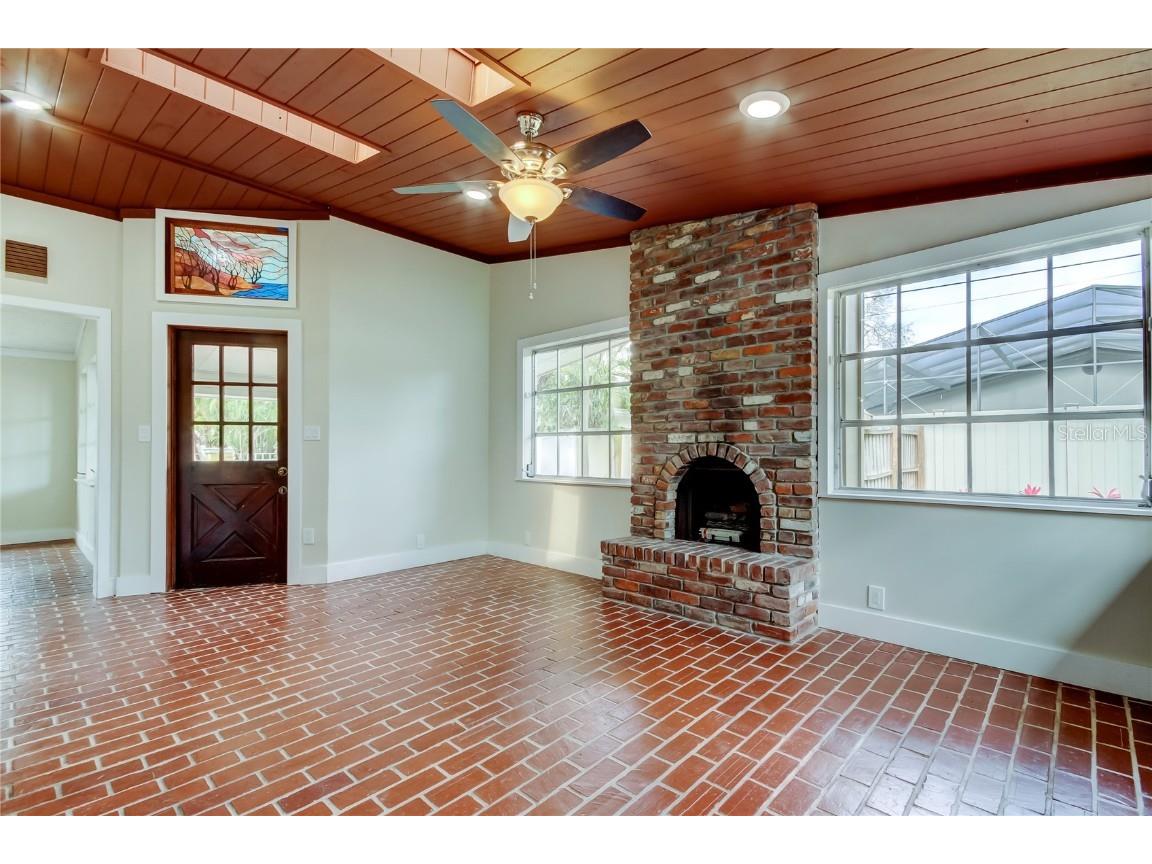 2901 Pelham Rd N Saint Petersburg FL 33710 TB8435990 image11