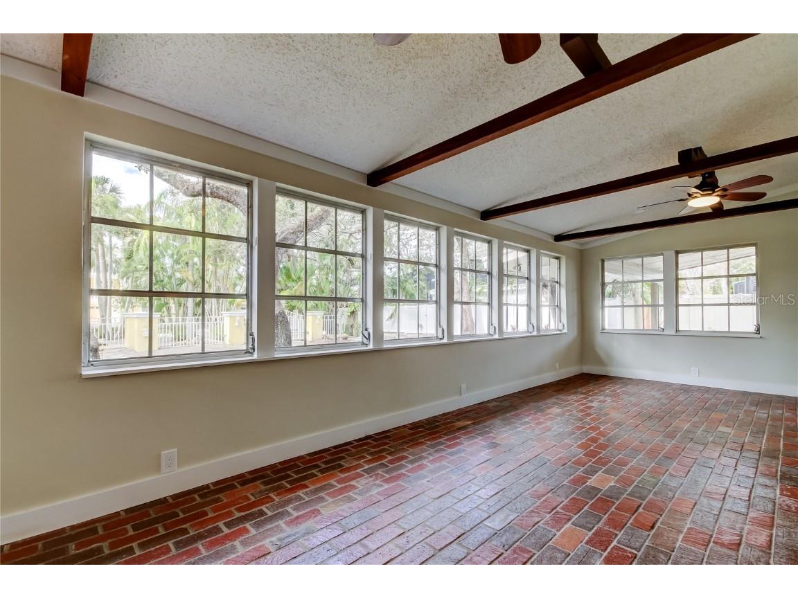 2901 Pelham Rd N Saint Petersburg FL 33710 TB8435990 image9