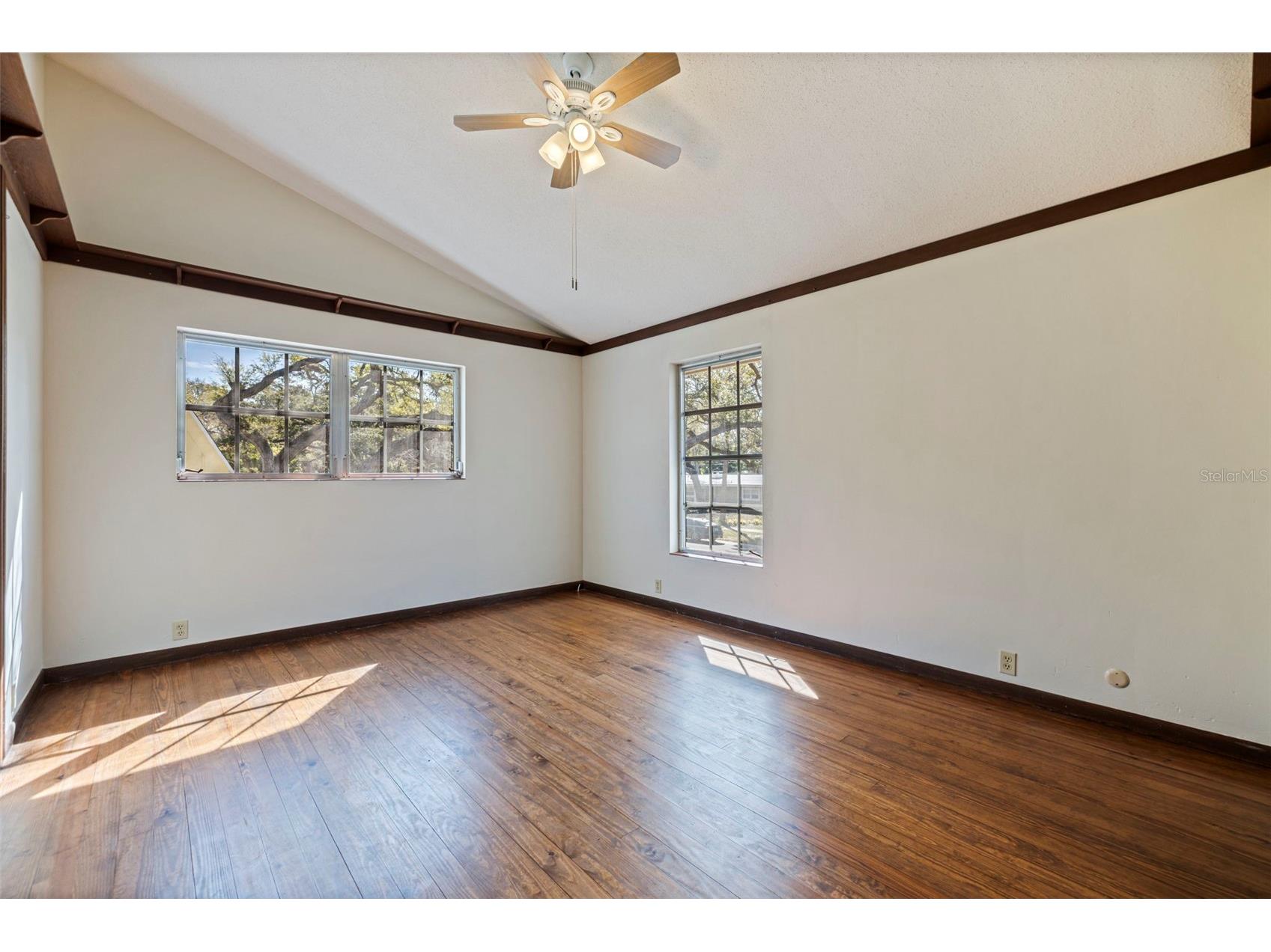 2901 Pelham Road N Saint Petersburg FL 33710 TB8482515 image37