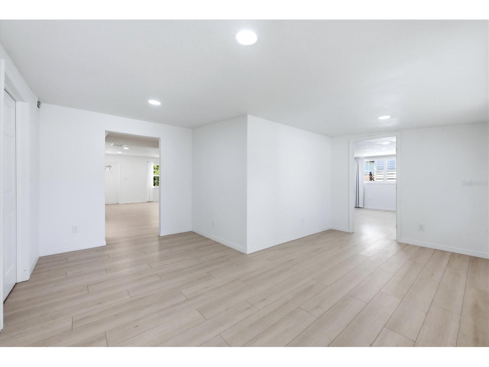 2901 Poplar Street Sarasota FL 34237 A4691230 image12
