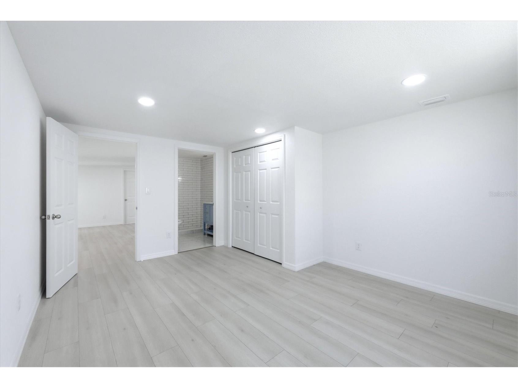 2901 Poplar Street Sarasota FL 34237 A4691230 image18