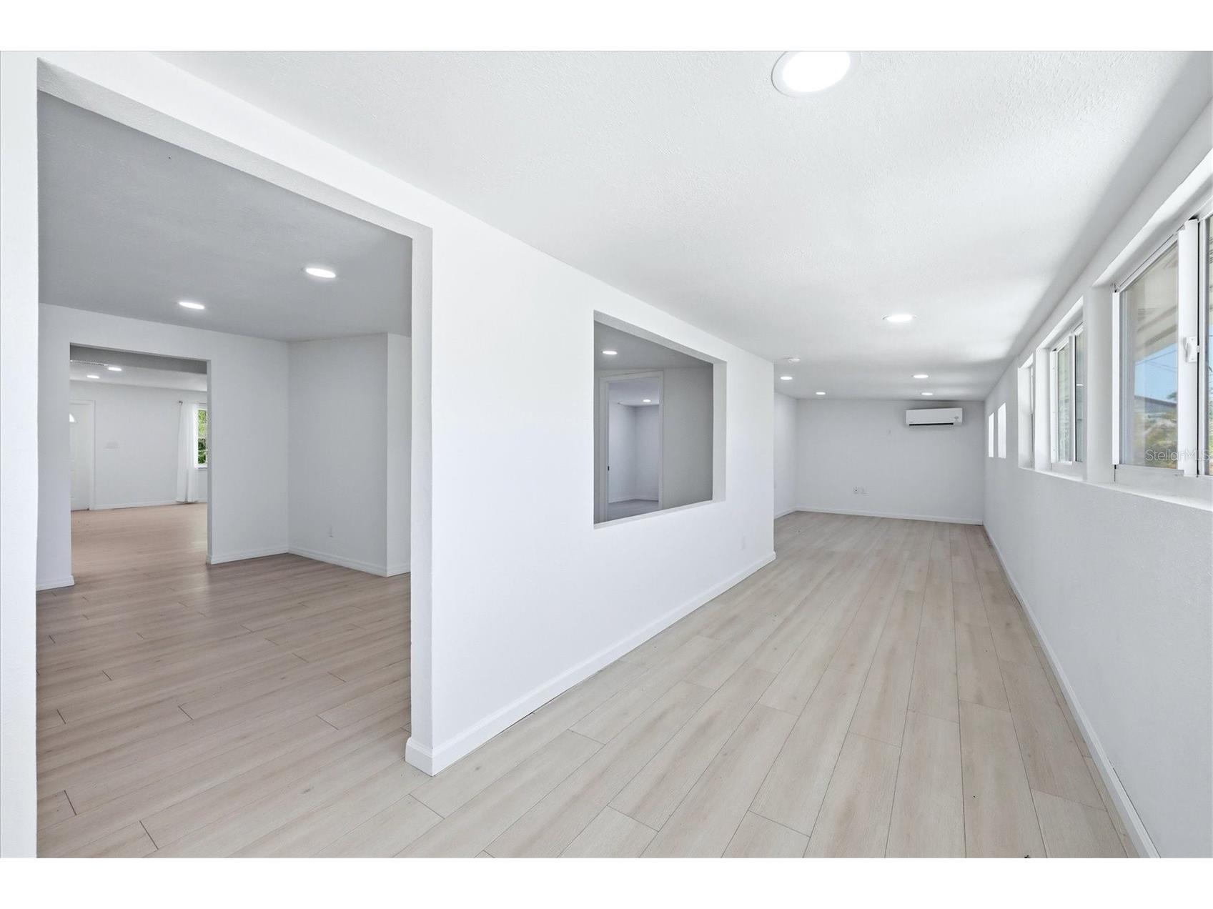 2901 Poplar Street Sarasota FL 34237 A4691230 image25