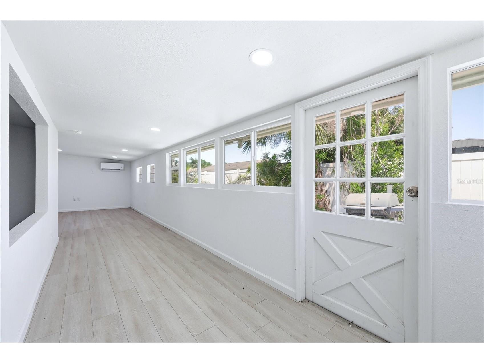 2901 Poplar Street Sarasota FL 34237 A4691230 image26