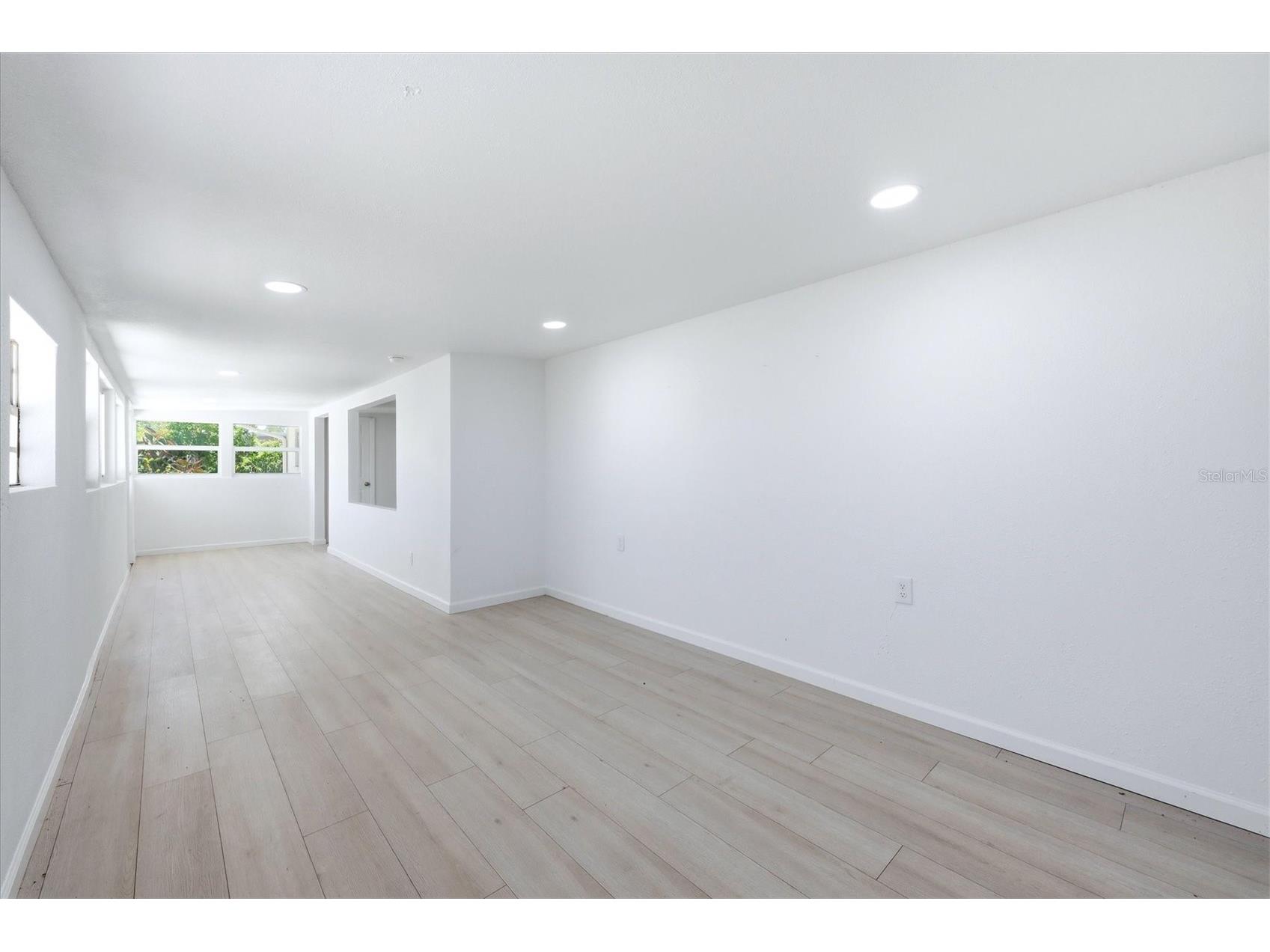 2901 Poplar Street Sarasota FL 34237 A4691230 image27