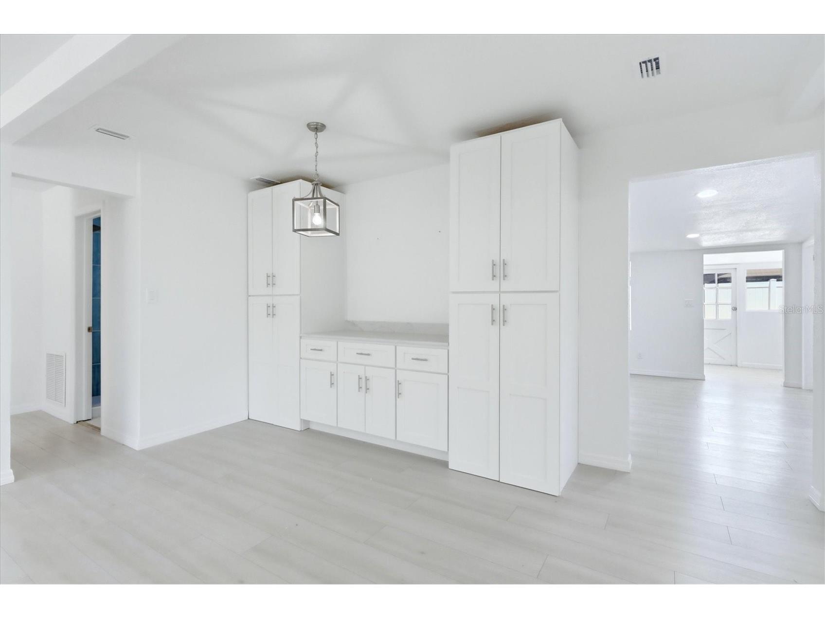 2901 Poplar Street Sarasota FL 34237 A4691230 image9