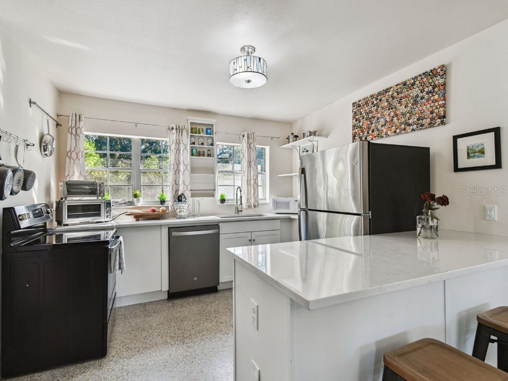 2901 W Elrod Avenue Tampa FL 33611 TB8449725 image12