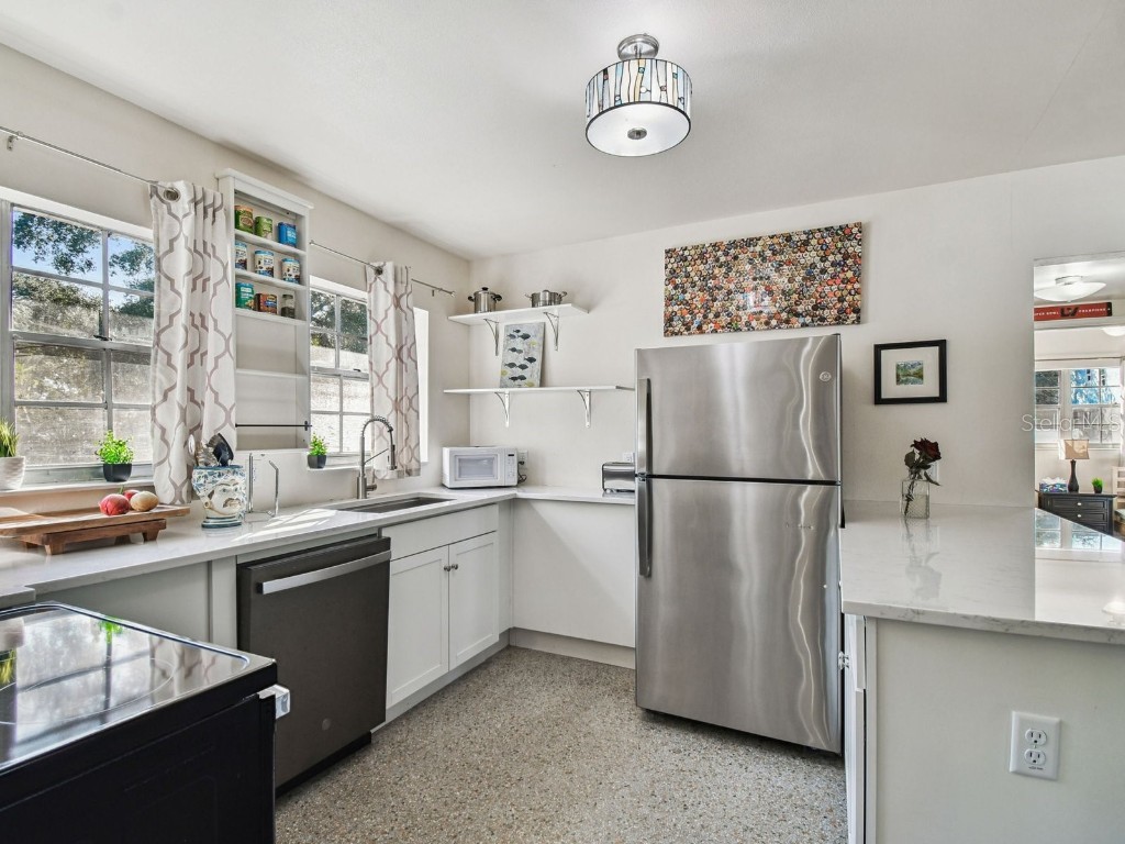 2901 W Elrod Avenue Tampa FL 33611 TB8449725 image13