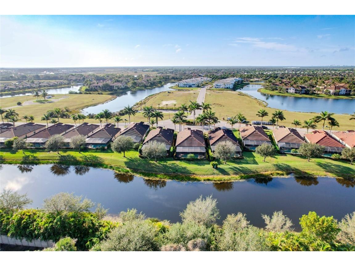 2902 Aviamar Circle Naples FL 34114 TB8347708 image60