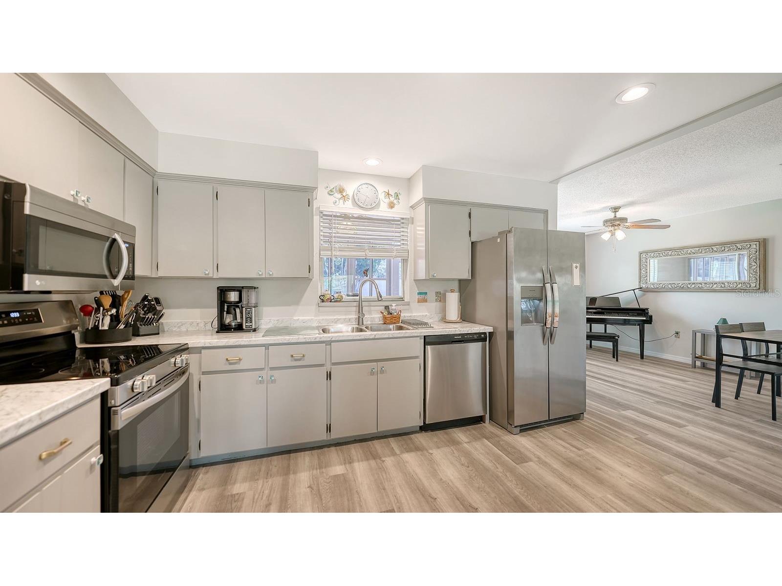 2902 Captiva Gardens Drive #3 Sarasota FL 34231 A4692905 image13