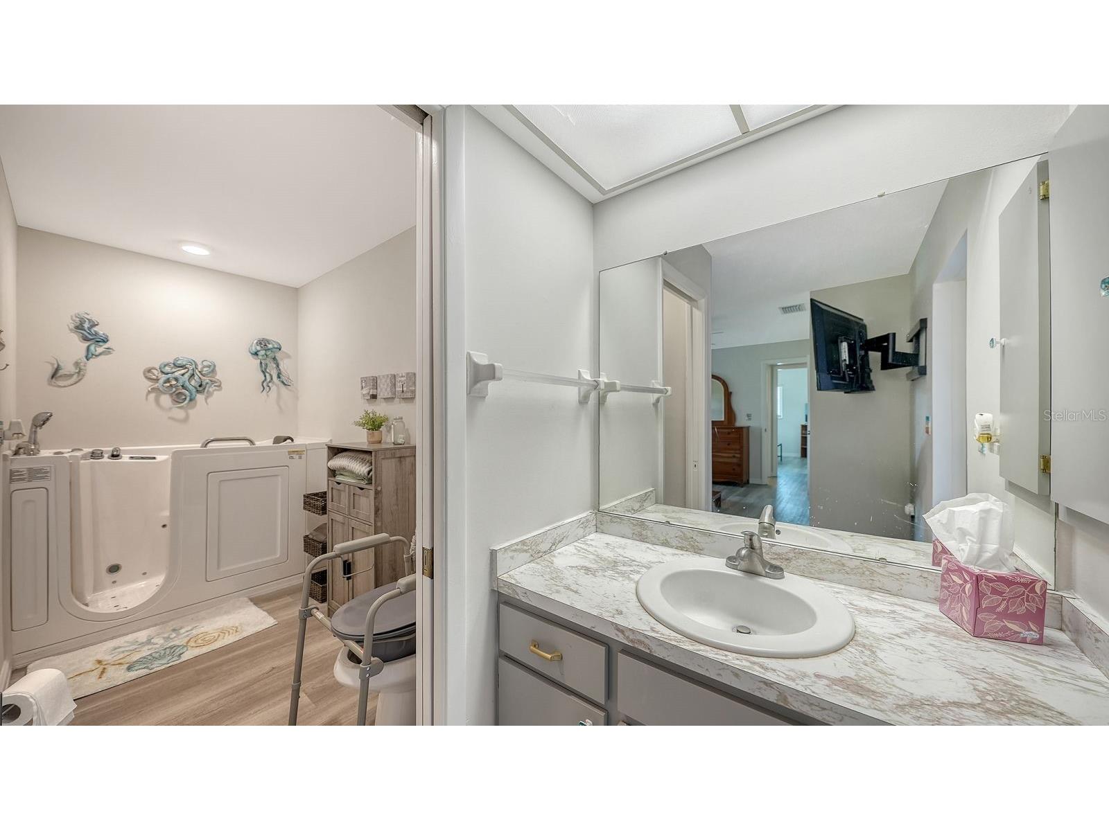 2902 Captiva Gardens Drive #3 Sarasota FL 34231 A4692905 image23