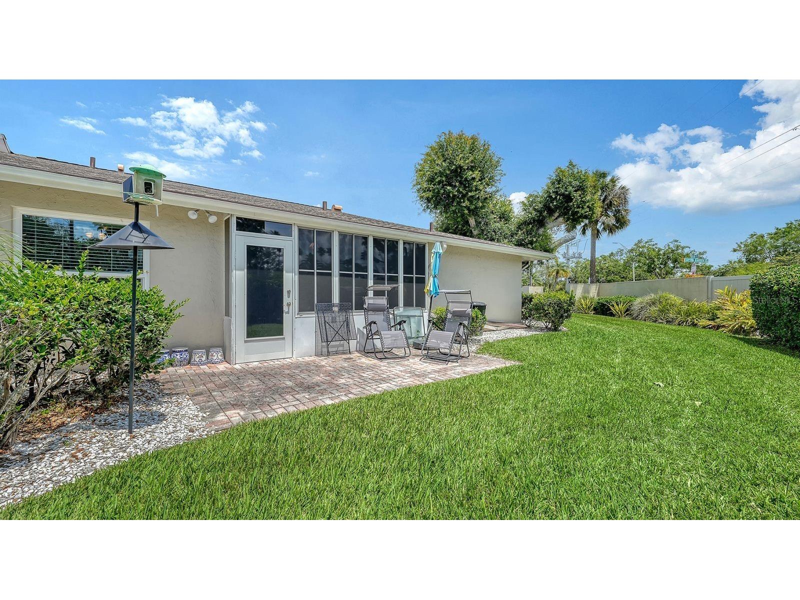 2902 Captiva Gardens Drive #3 Sarasota FL 34231 A4692905 image36