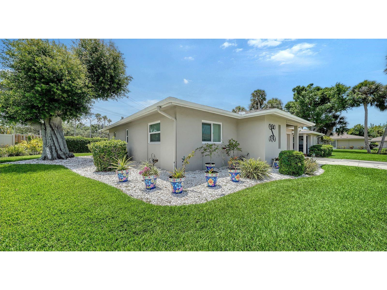 2902 Captiva Gardens Drive #3 Sarasota FL 34231 A4692905 image37