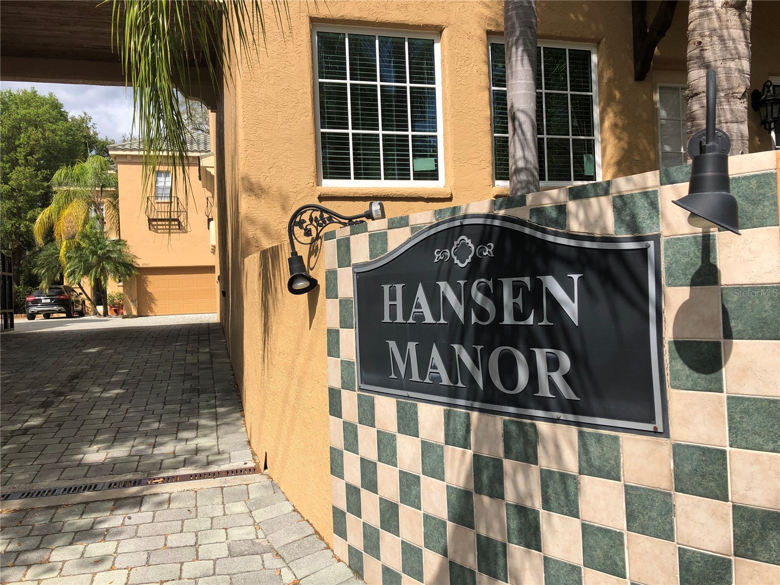 2902 Hansen Manor Lane Tampa FL 33611 TB8520021 image2